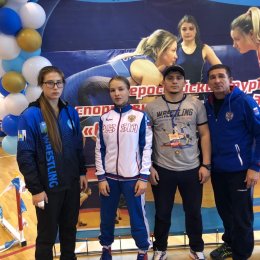 Две островные спортсменки включены в состав сборной команды России по женской борьбе