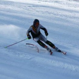 Валентин Шарий готовится к сезону в составе горнолыжной сборной команде России