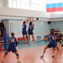 Команда ВЦ «Сахалин» нанесла поражение сборной Поронайска