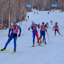 Сахалинские лыжники пробежали «Авачинский марафон»