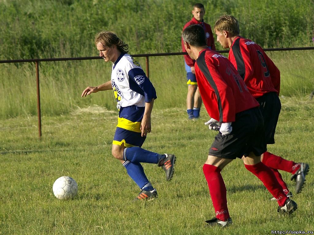 "Локомотив" - "Крылья Сахалина"