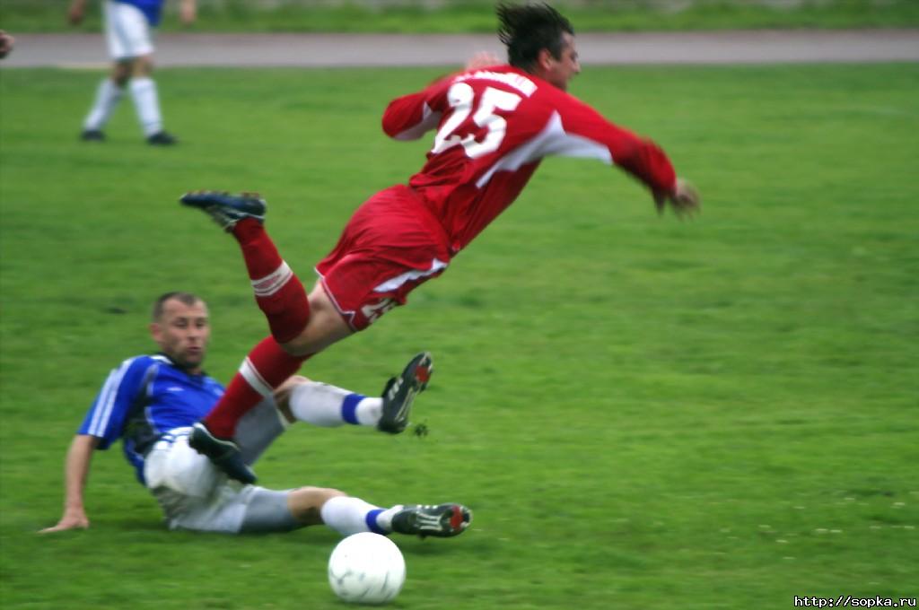 "Портовик" (Холмск) - "Сахалин[-Турист]" (Южно-Сахалинск)