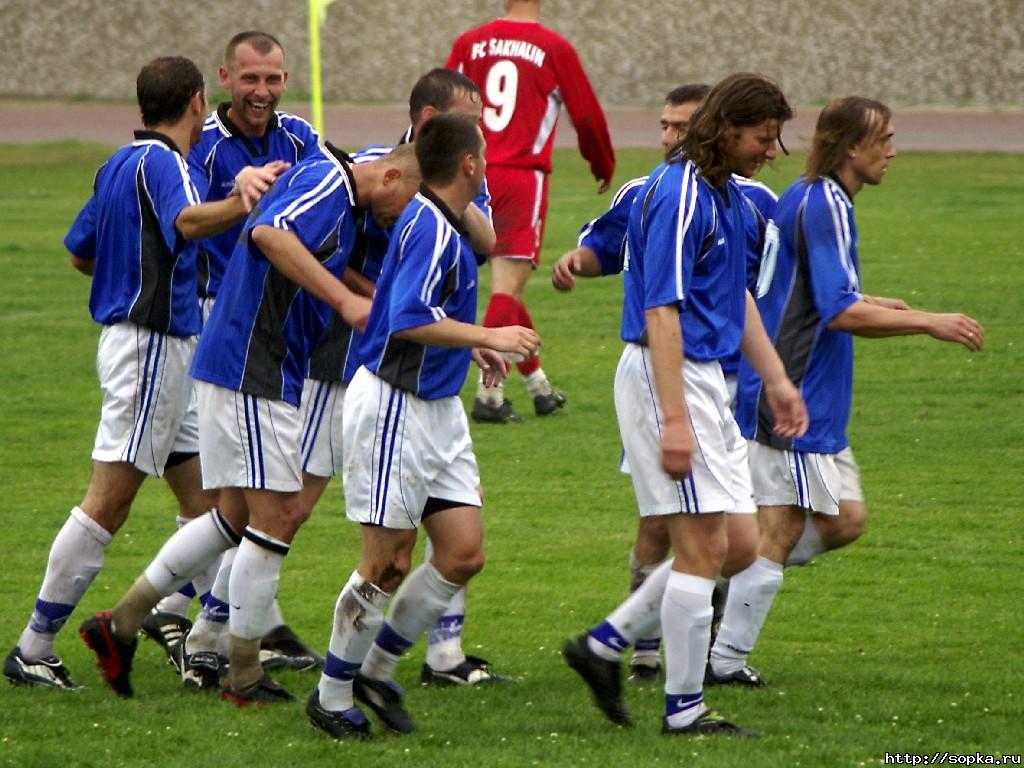 "Портовик" (Холмск) - "Сахалин[-Турист]" (Южно-Сахалинск)