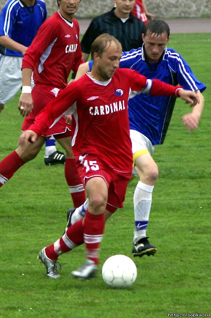 "Портовик" (Холмск) - "Сахалин[-Турист]" (Южно-Сахалинск)