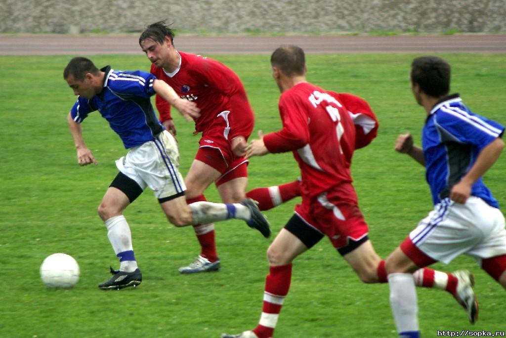 "Портовик" (Холмск) - "Сахалин[-Турист]" (Южно-Сахалинск)