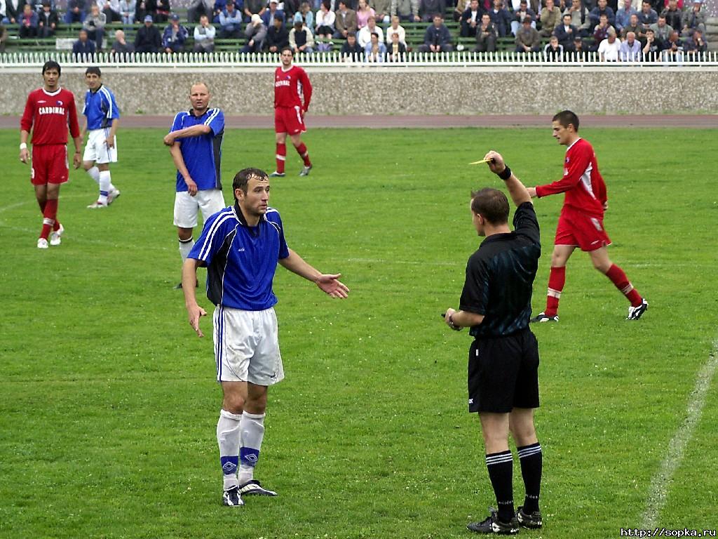 "Портовик" (Холмск) - "Сахалин[-Турист]" (Южно-Сахалинск)