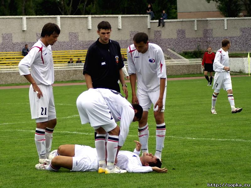 "Портовик" (Холмск) - "Сахалин" (Южно-Сахалинск)