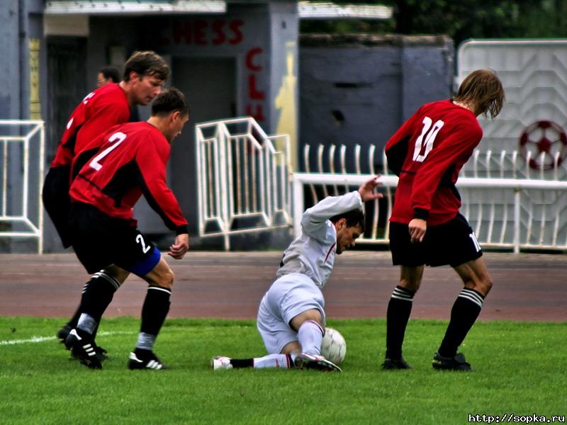 "Портовик" (Холмск) - "Сахалин" (Южно-Сахалинск)