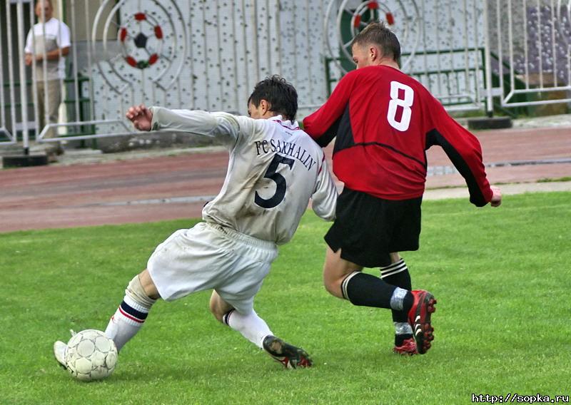 "Портовик" (Холмск) - "Сахалин" (Южно-Сахалинск)