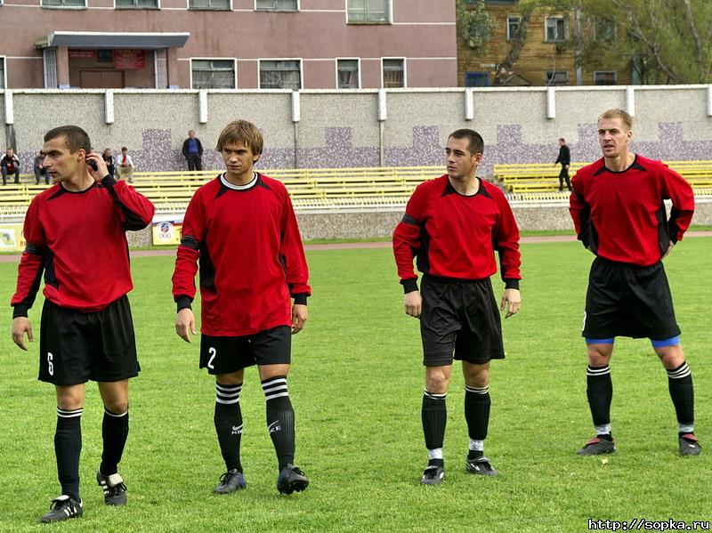 "Портовик" (Холмск) - "Сахалин" (Южно-Сахалинск)