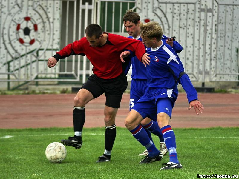 "Портовик" (Холмск) - "Сахалин" (Южно-Сахалинск)