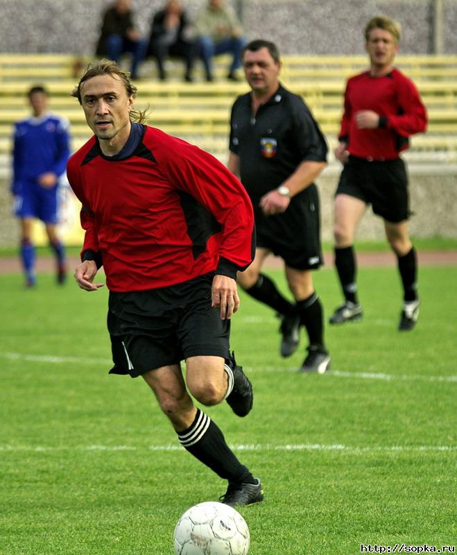 "Портовик" (Холмск) - "Сахалин" (Южно-Сахалинск)