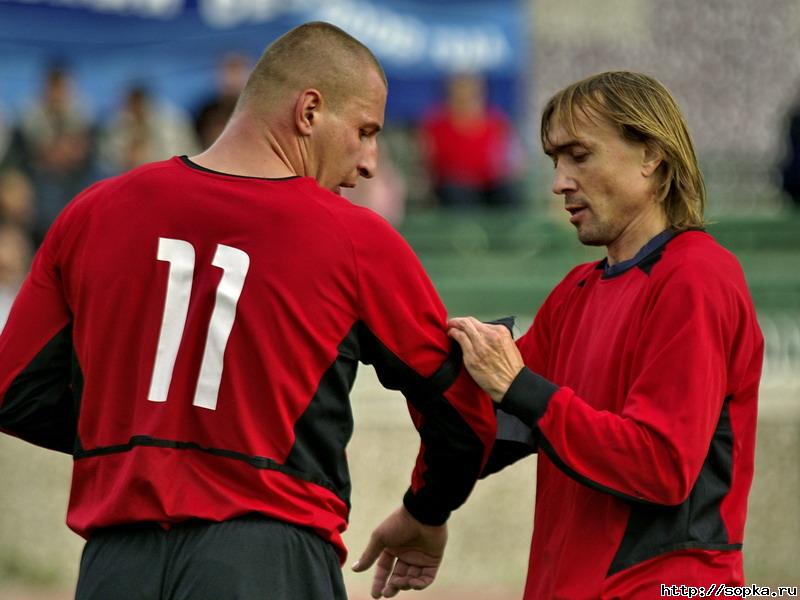 "Портовик" (Холмск) - "Сахалин" (Южно-Сахалинск)