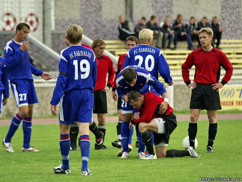"Портовик" (Холмск) - "Сахалин" (Южно-Сахалинск)