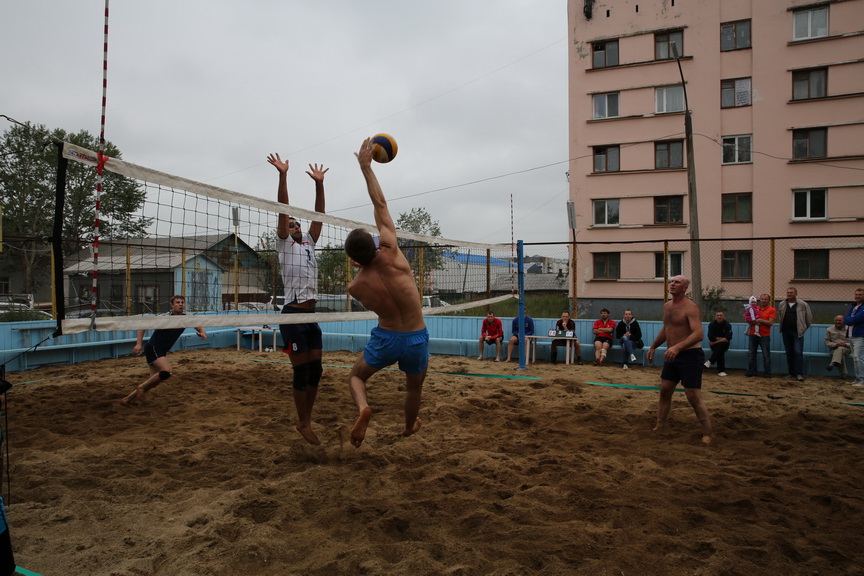 Первый тур чемпионата области по пляжному волейболу