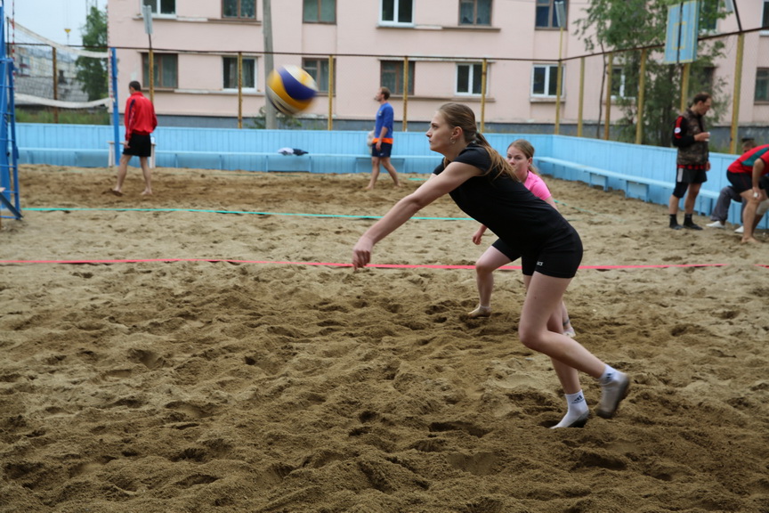 Первый тур чемпионата области по пляжному волейболу