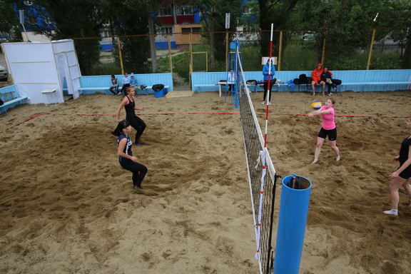 Первый тур чемпионата области по пляжному волейболу