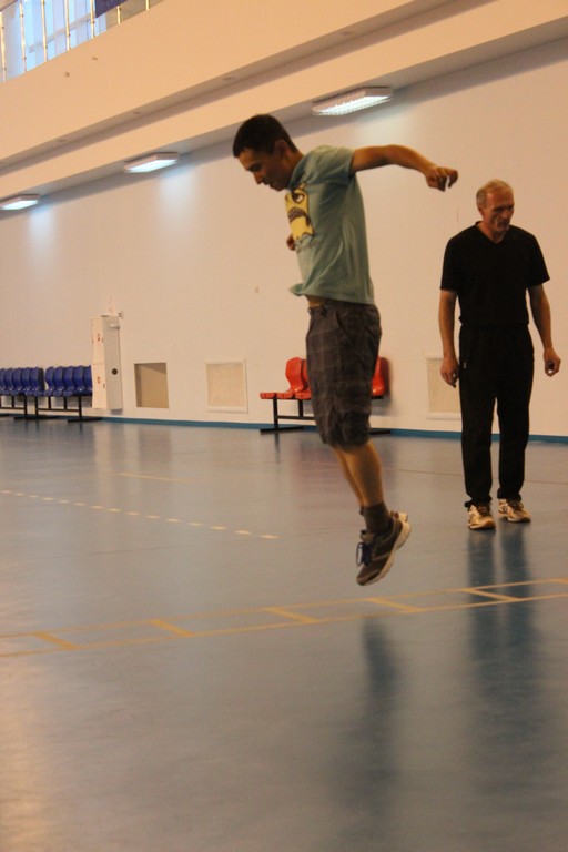 Волейбольная тренировка секции инвалидов по слуху