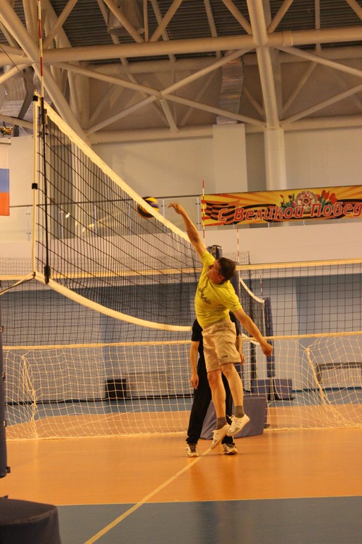 Волейбольная тренировка секции инвалидов по слуху
