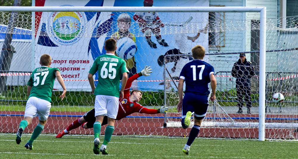 ФК "Сахалин" - "Томь-2" (Томск). 23.08.2015