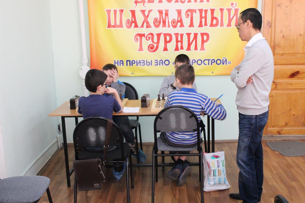 Первенство области по шахматам среди юношей и девушек