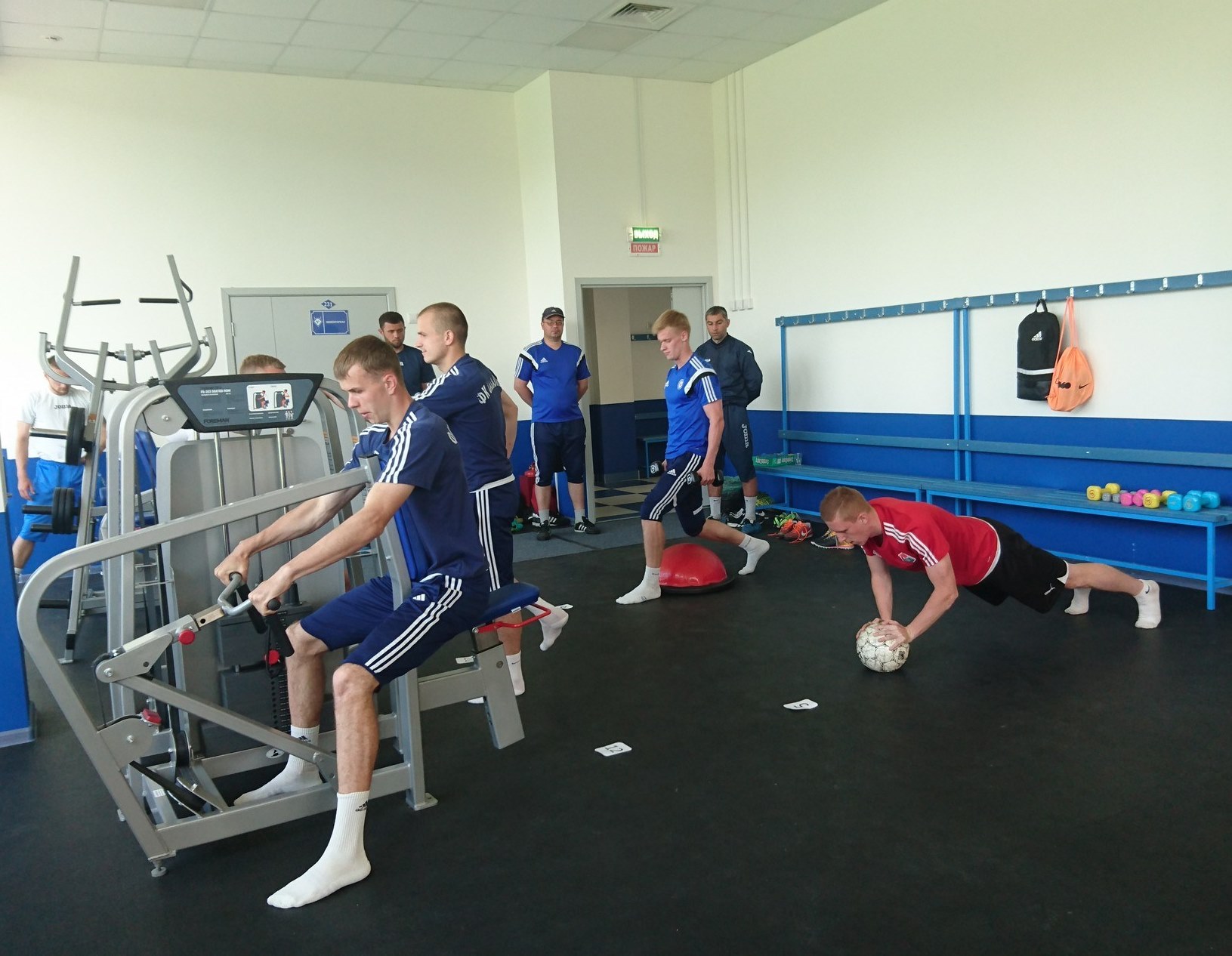 УТС ФК Сахалин