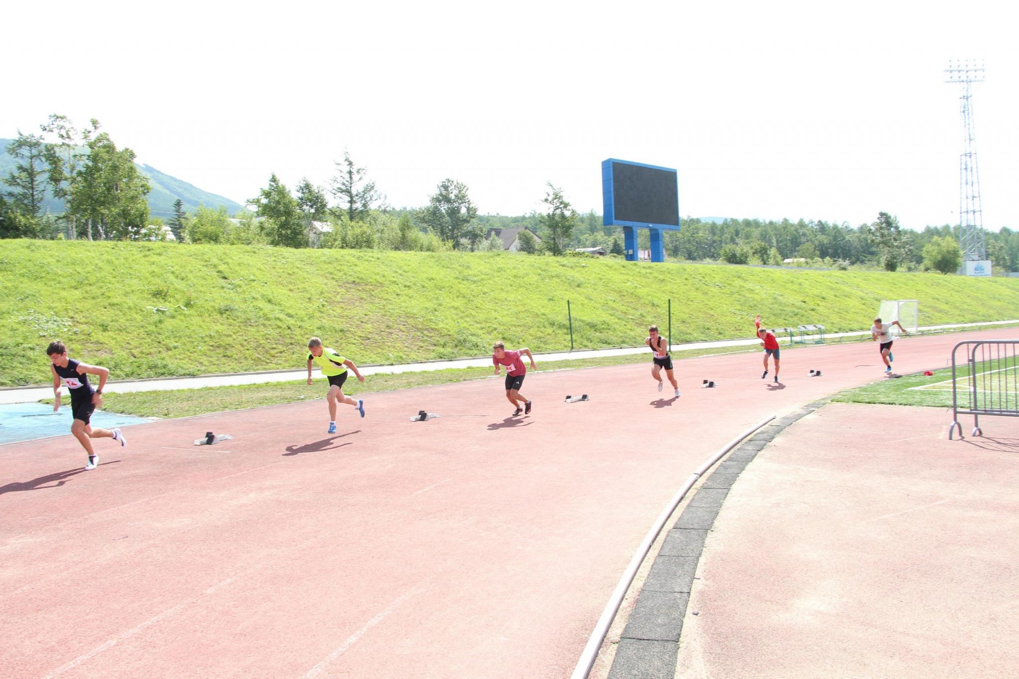 Открытое первенство СШ ЛВС по легкой атлетике