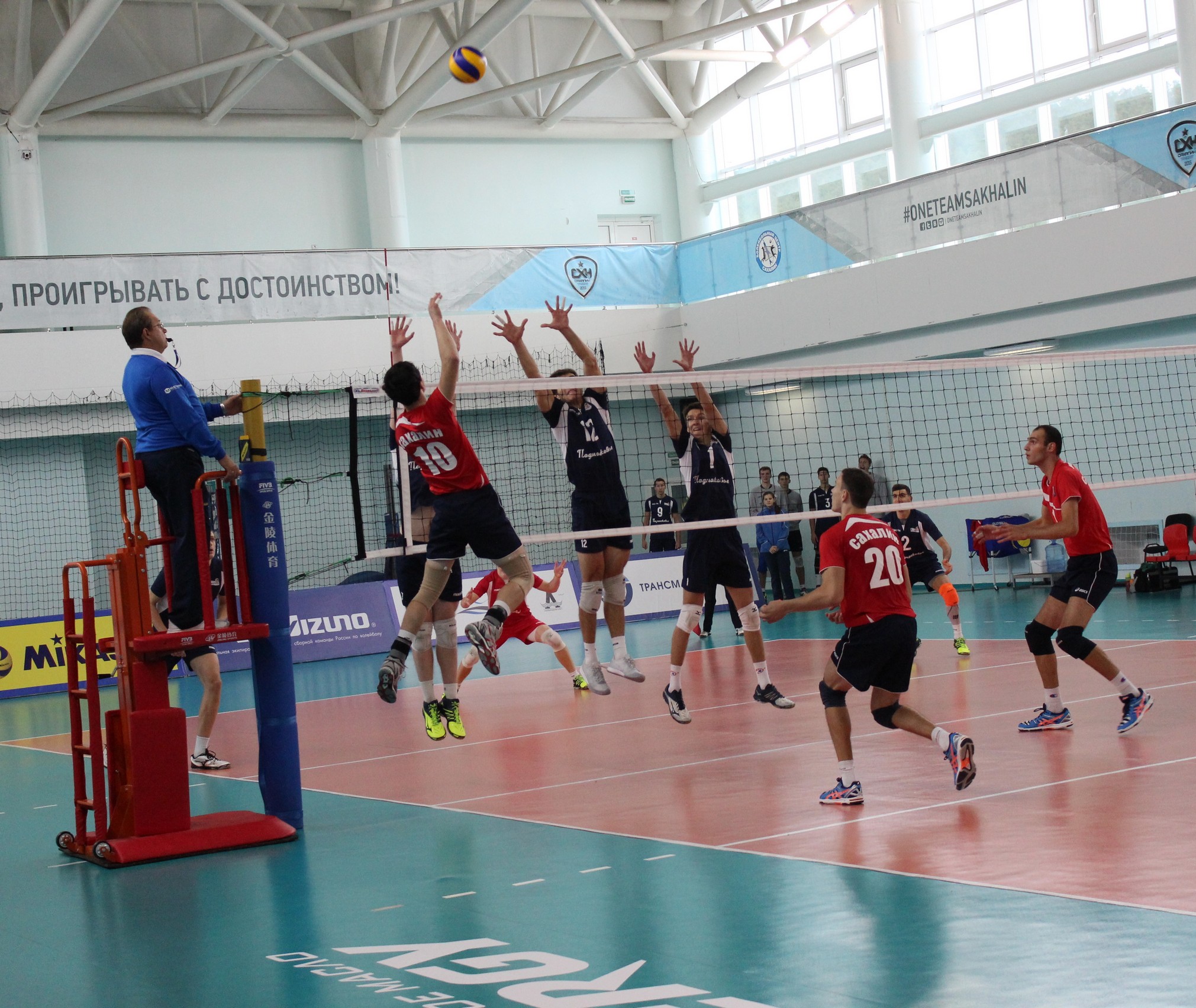 Матч «Элвари Сахалин» - «Подмосковье» (10.10.2016)