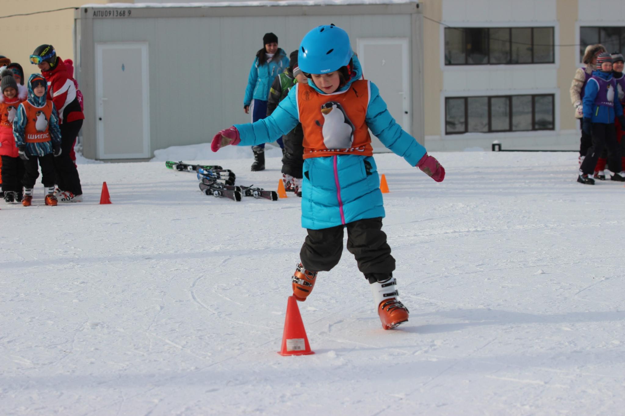 Старт проекта "Горные лыжи в школу"