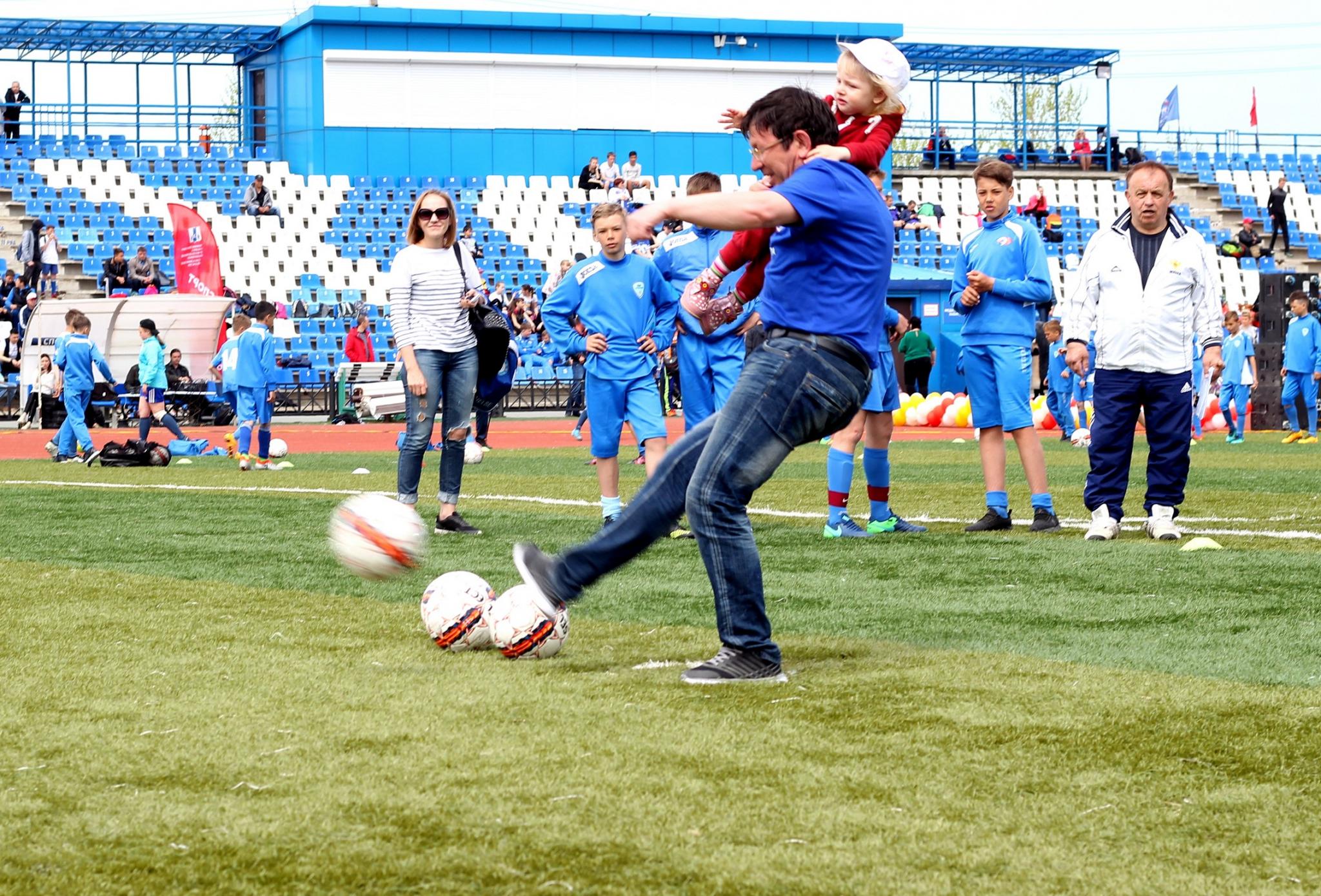 День массового футбола