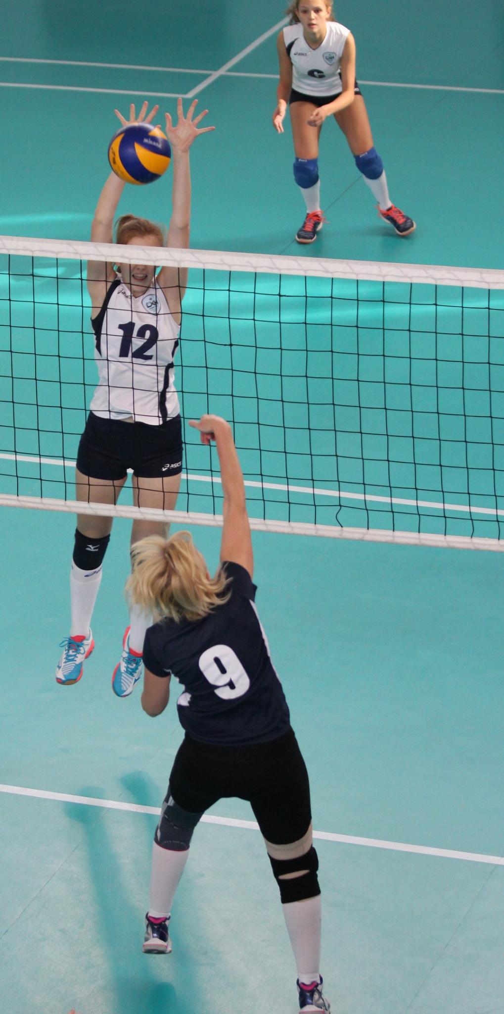 Чемпионат области среди женских команд