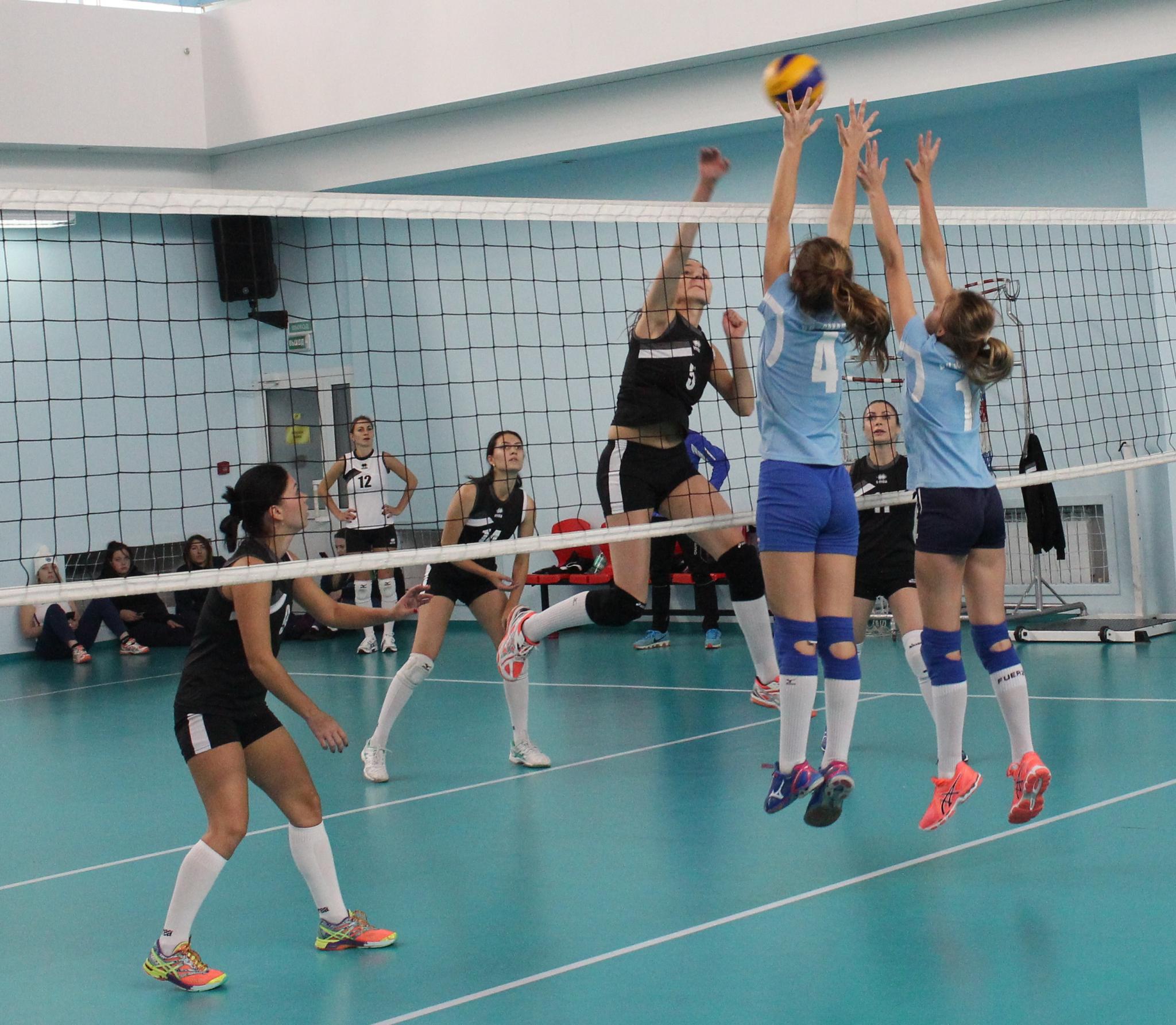 Чемпионат области среди женских команд