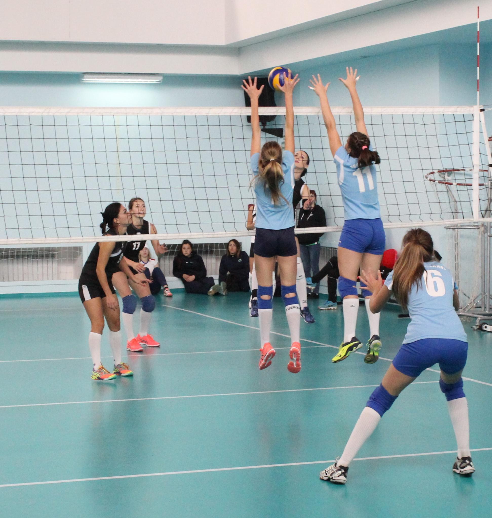 Чемпионат области среди женских команд