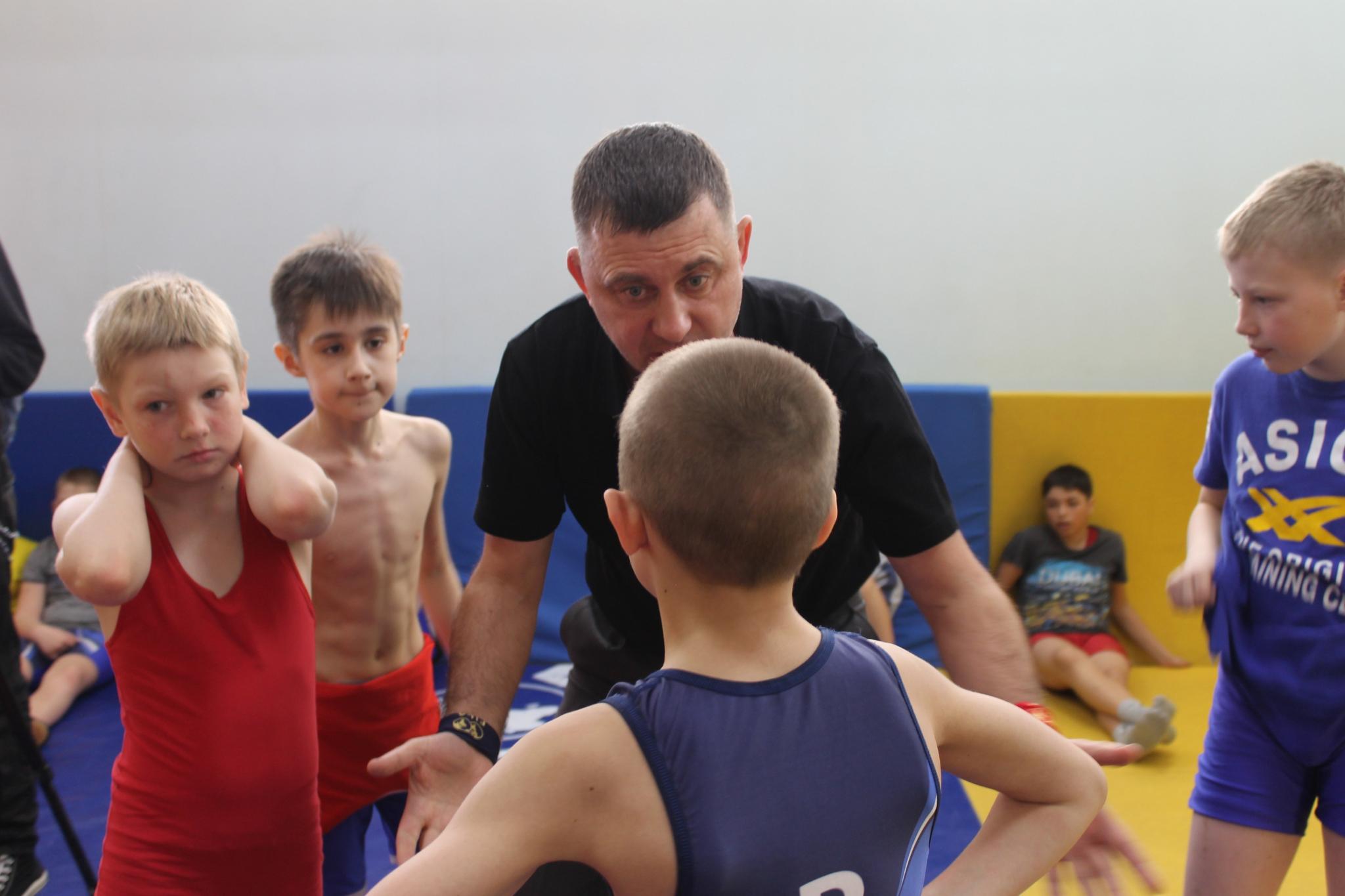 Тренер-преподаватель ДЮСШ пгт. Ноглики Евгений Савинов
