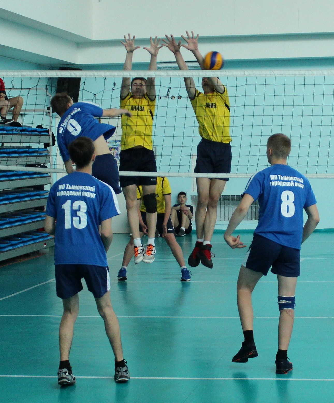 Открытое первенство Сахалинской области по волейболу среди команд юношей и девушек