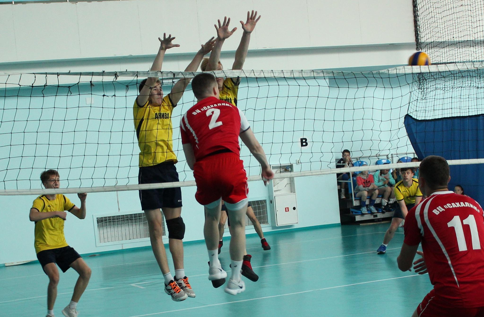 Открытое первенство Сахалинской области по волейболу среди команд юношей и девушек