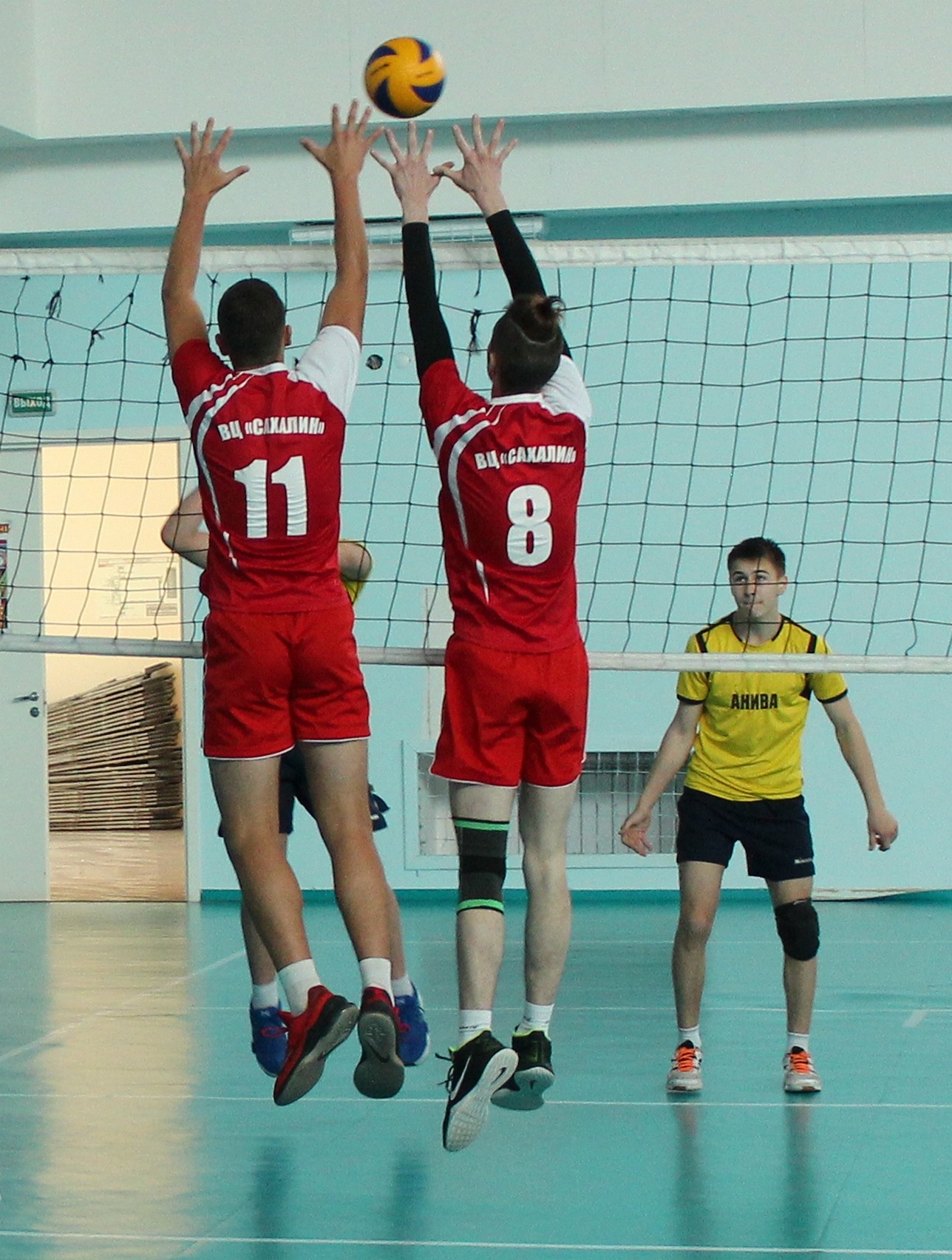 Открытое первенство Сахалинской области по волейболу среди команд юношей и девушек