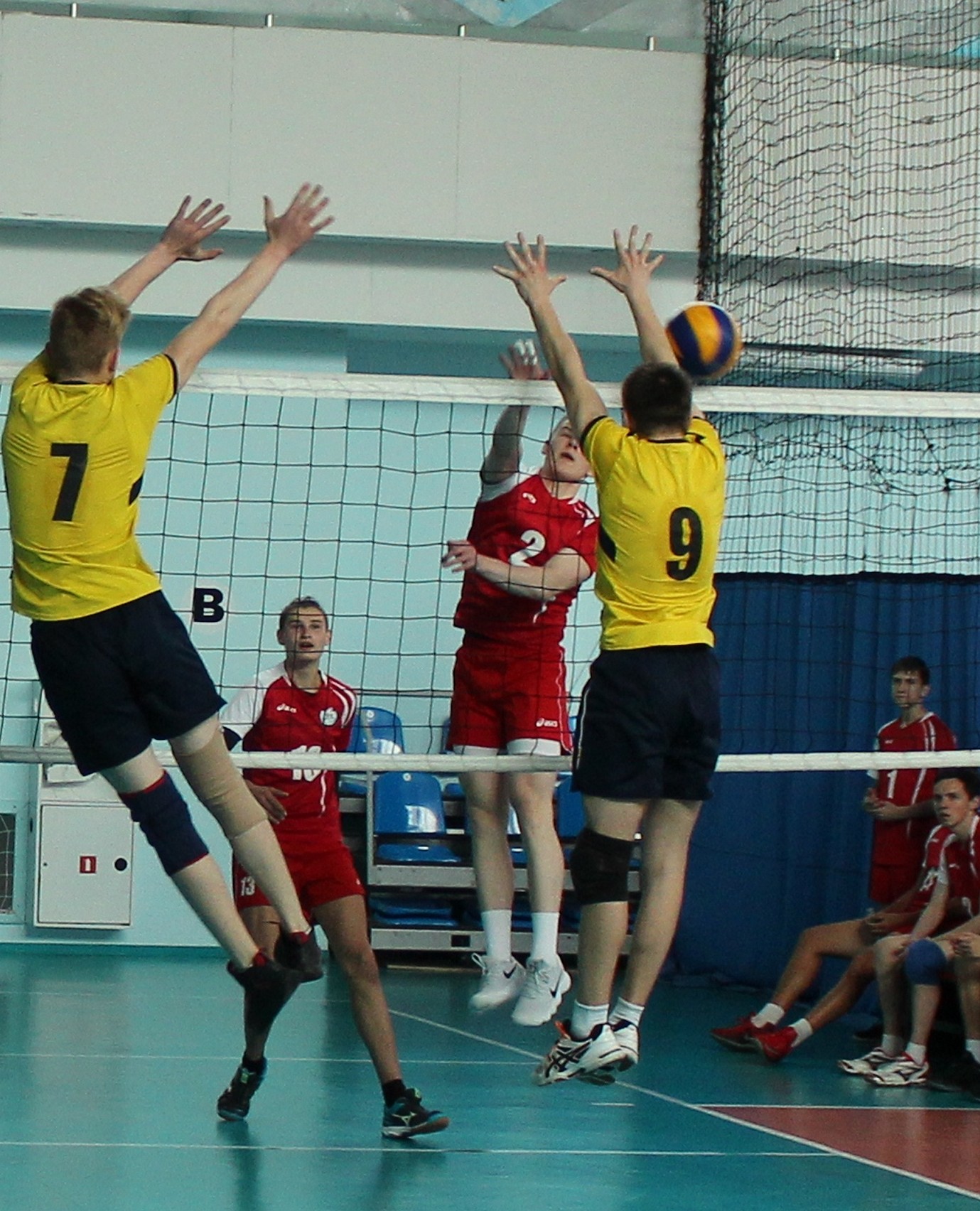 Открытое первенство Сахалинской области по волейболу среди команд юношей и девушек