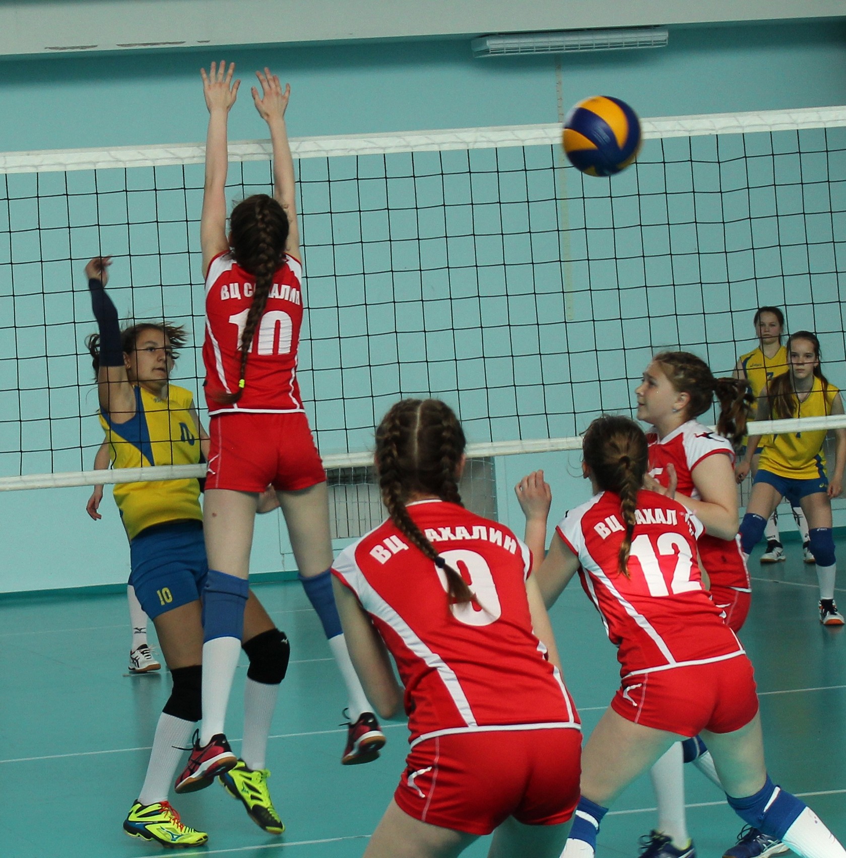 Открытое первенство Сахалинской области по волейболу среди команд юношей и девушек