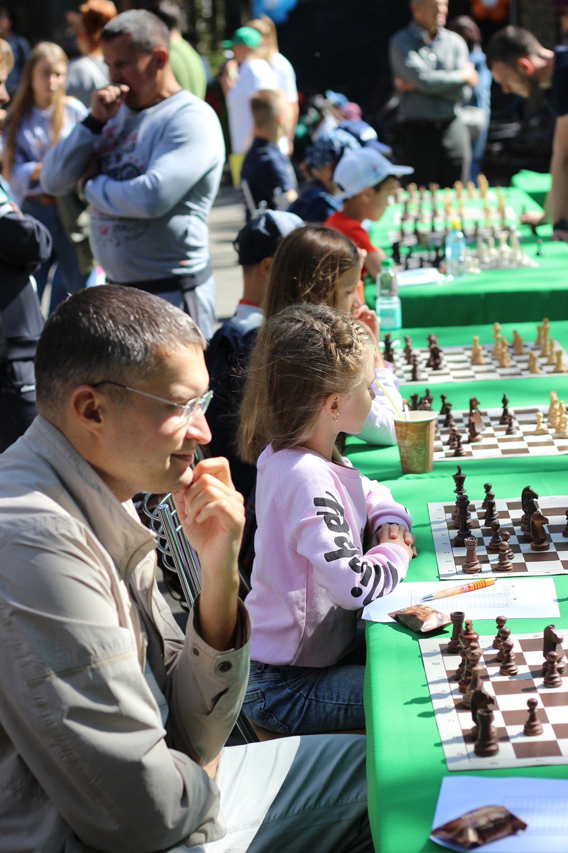 Праздник шахмат в городском парке