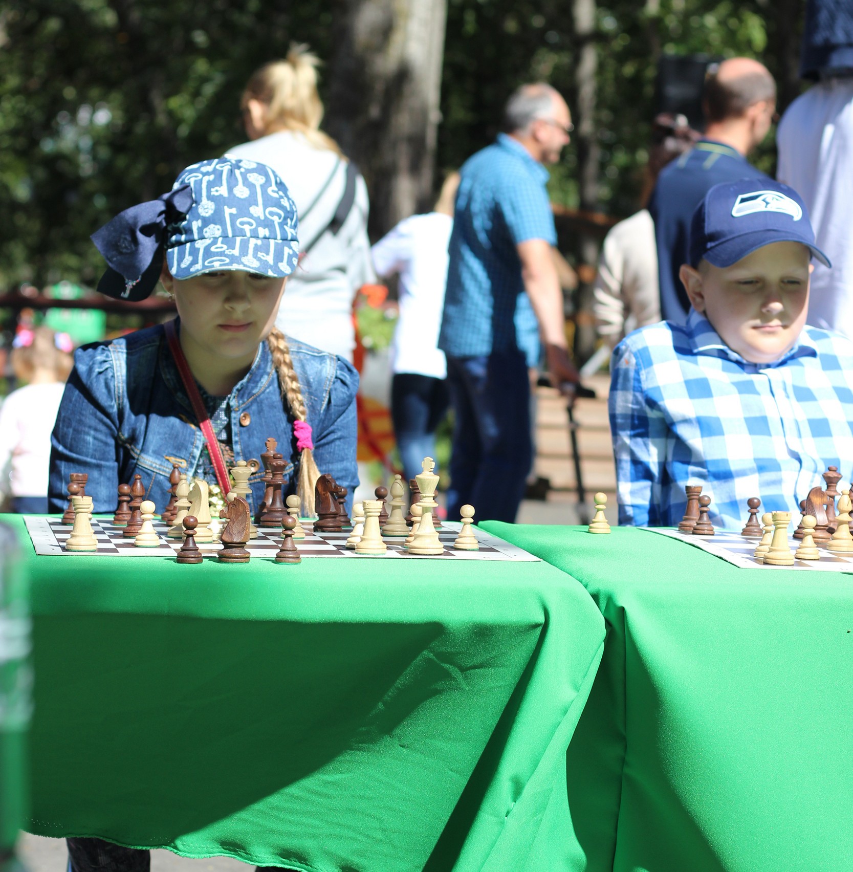 Праздник шахмат в городском парке