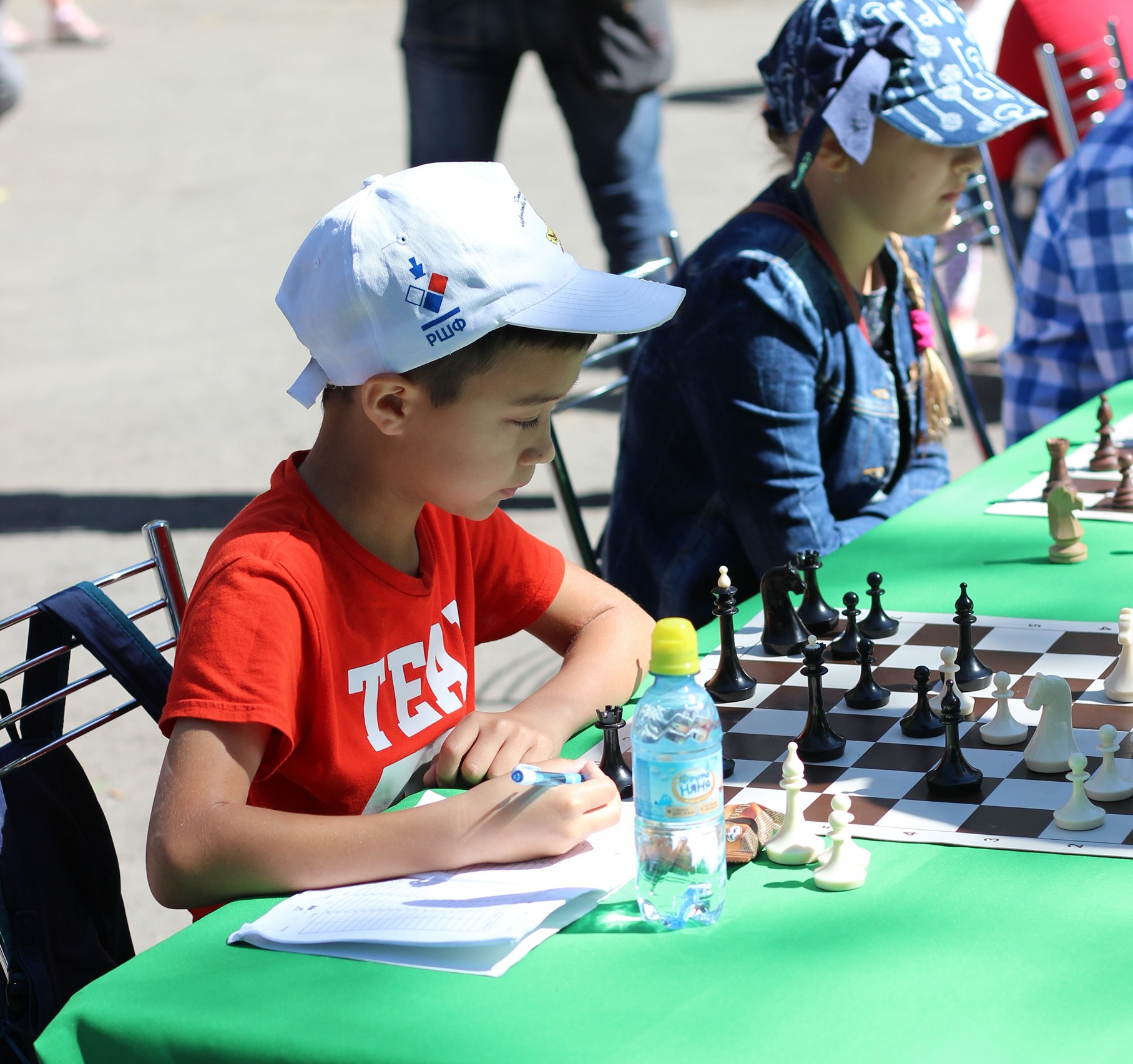 Праздник шахмат в городском парке