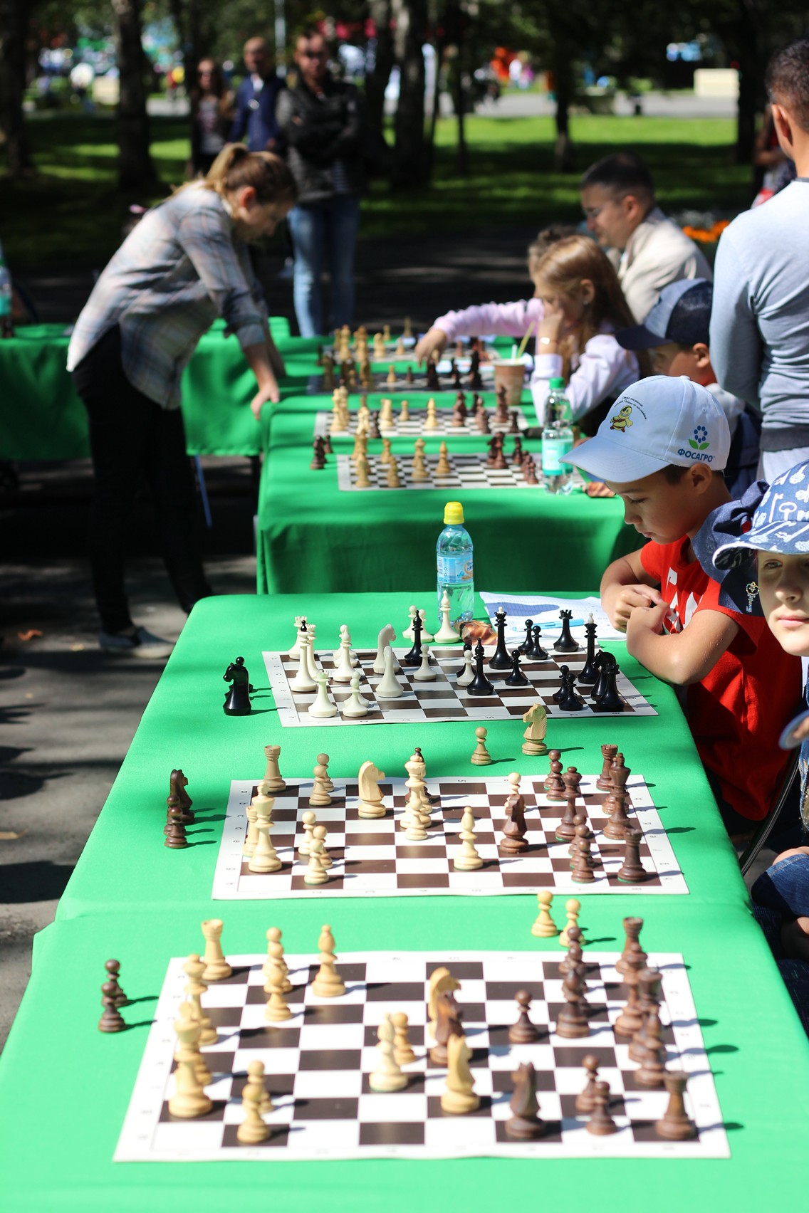 Праздник шахмат в городском парке