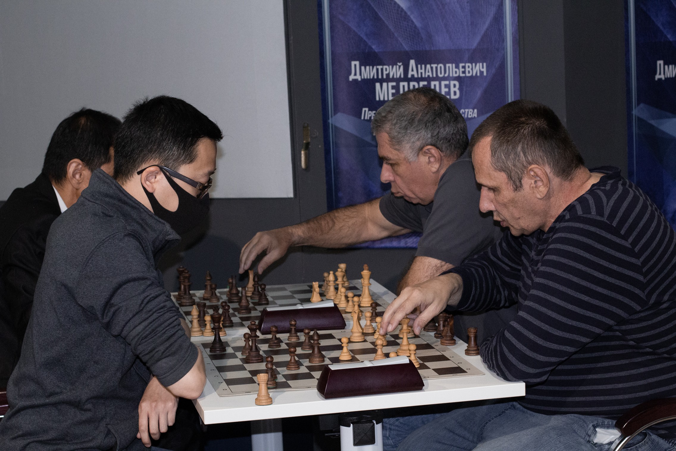 Блиц-турнир с участием международных гроссмейстеров Александра Рахманова и Марии Фоминых (фото Светланы Кругловой)