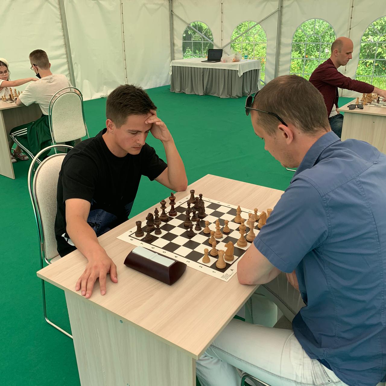 Июльский блиц-турнир на "Санте" (фото Светланы Кругловой)