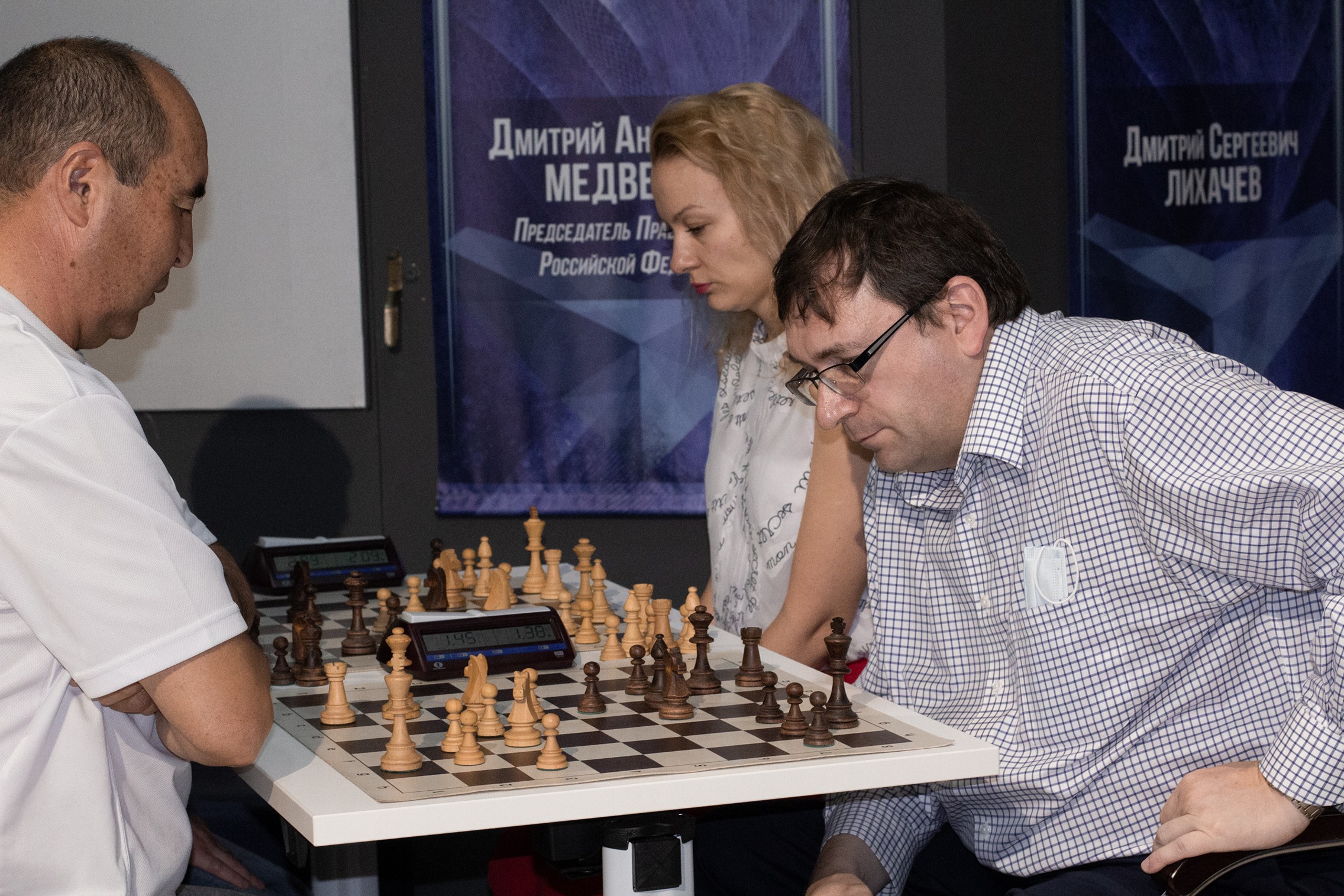 Блиц-турнир с участием международных гроссмейстеров Александра Рахманова и Марии Фоминых (фото Светланы Кругловой)