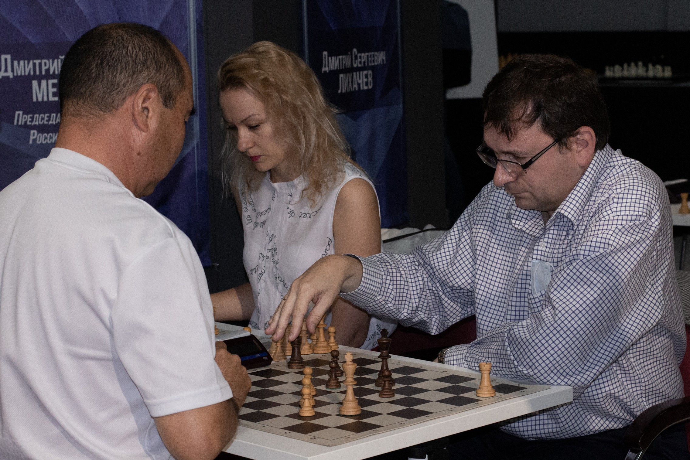 Блиц-турнир с участием международных гроссмейстеров Александра Рахманова и Марии Фоминых (фото Светланы Кругловой)