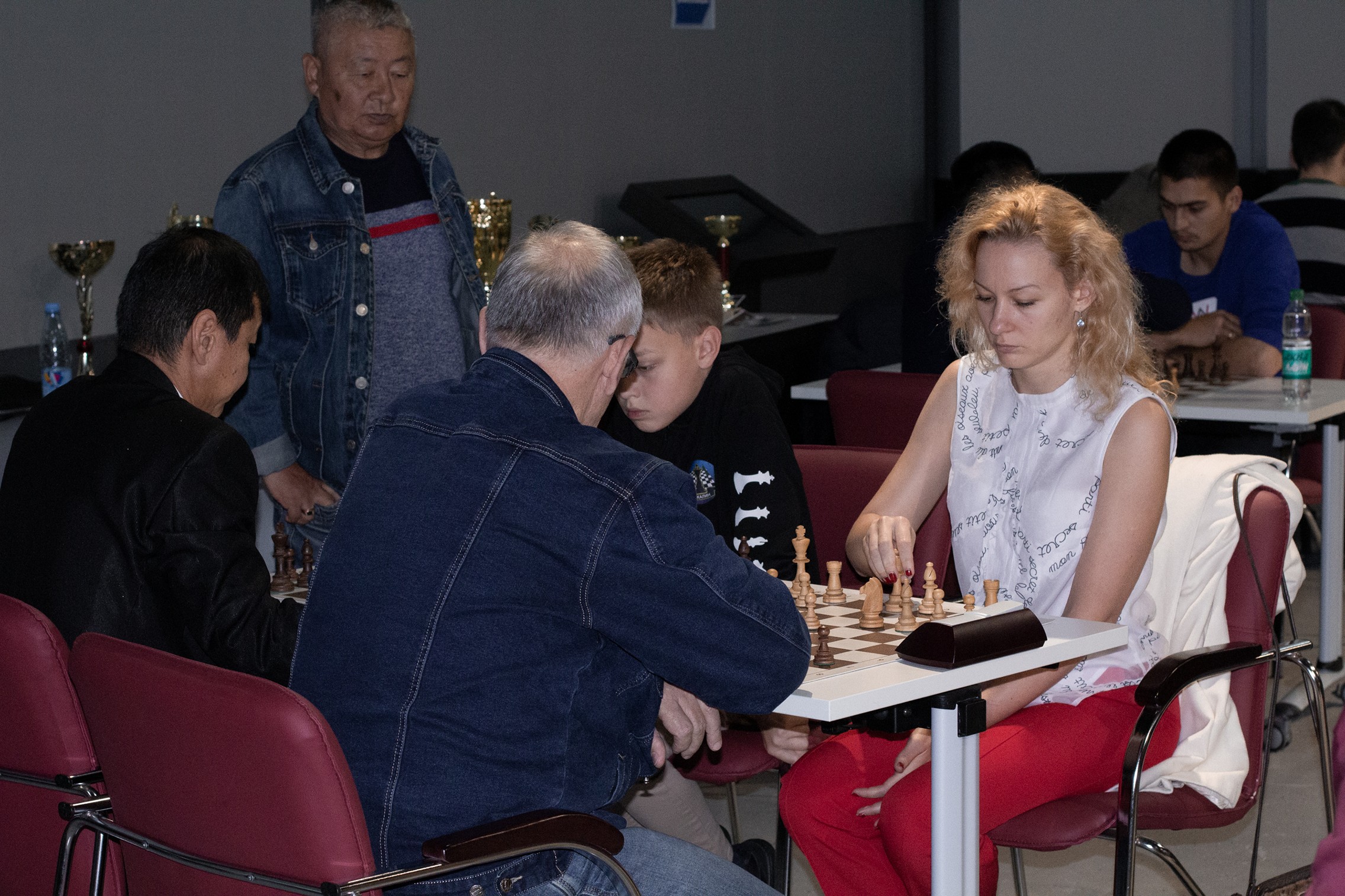 Блиц-турнир с участием международных гроссмейстеров Александра Рахманова и Марии Фоминых (фото Светланы Кругловой)