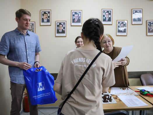Блиц-турнир, посвященный Дню России (фото Яны Водэ)