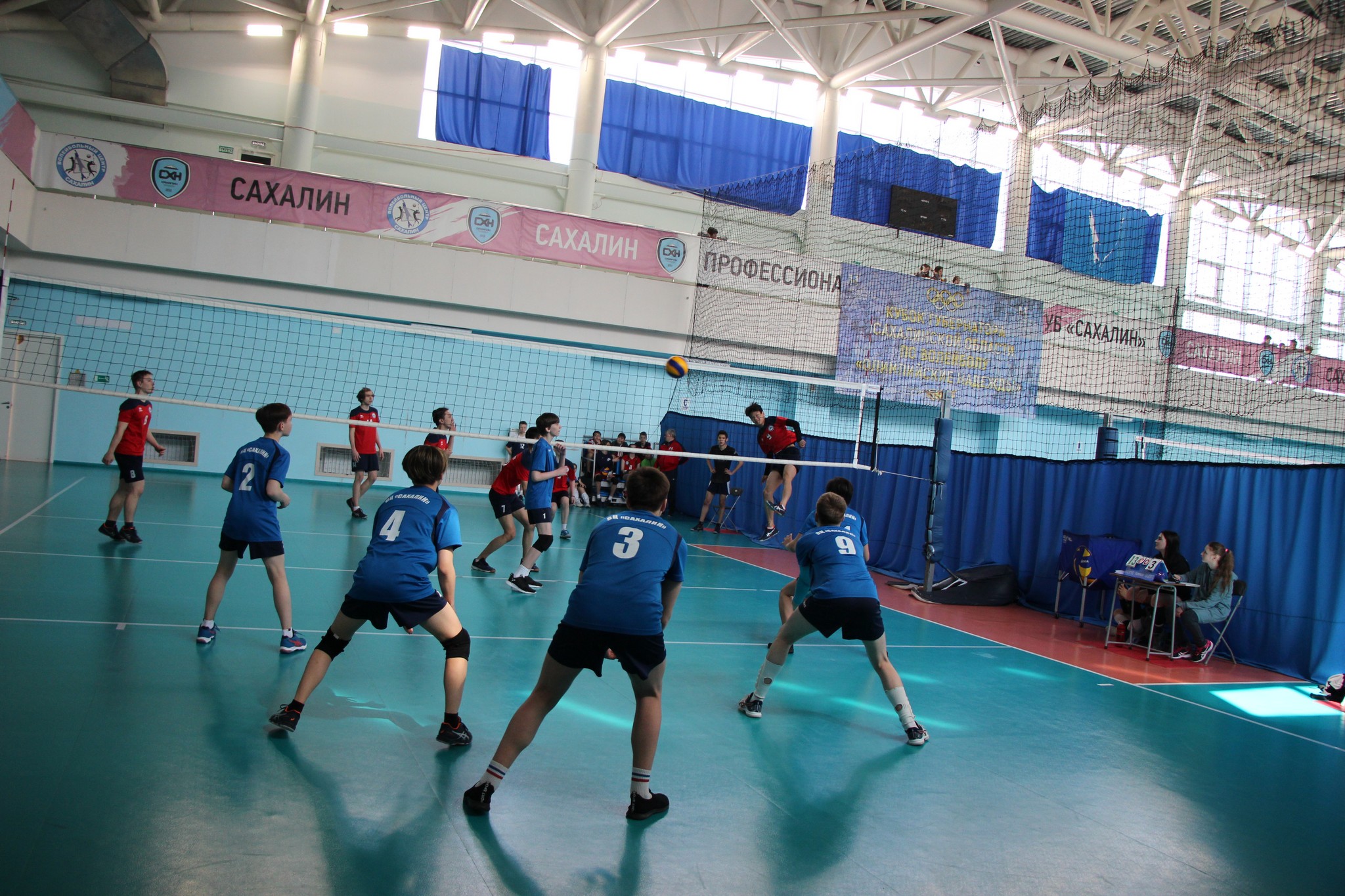 Открытое первенство области по волейболу при поддержке олимпийских чемпионов 2012 года Сергея Тетюхина и Тараса Хтей